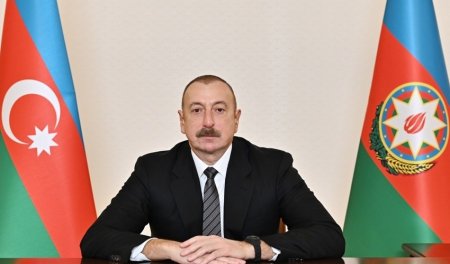 Президент Азербайджана сменил послов