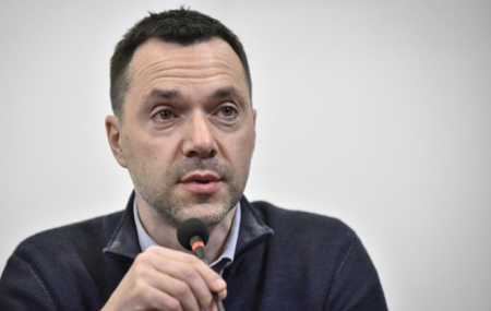 3 варианта развития событий в Украине по версии Арестовича