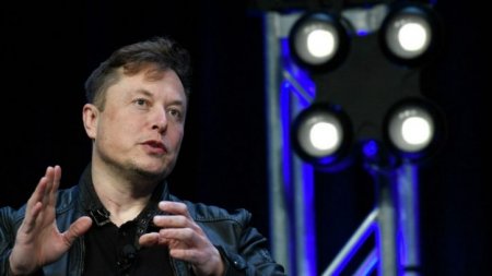 Маск потребовал от Зеленского объяснений