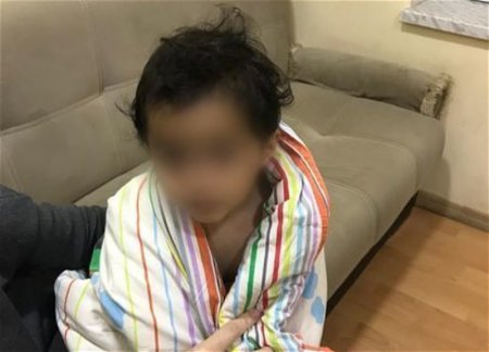 Оставленный матерью в такси ребенок передан в дом малютки