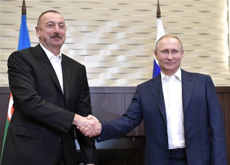 Владимир Путин поздравил Ильхама Алиева с днем рождения