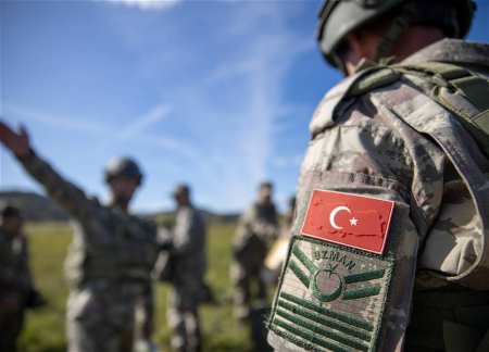 На севере Ирака погибли шесть турецких военных
