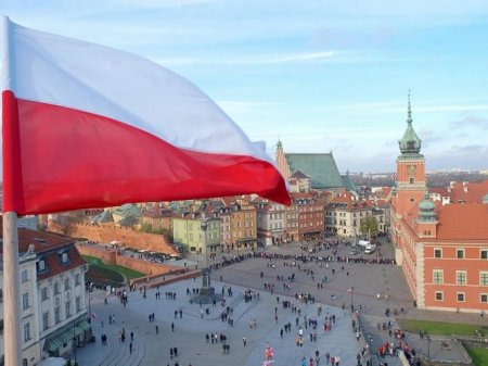 В Польше будут проверять украинцев призывного возраста