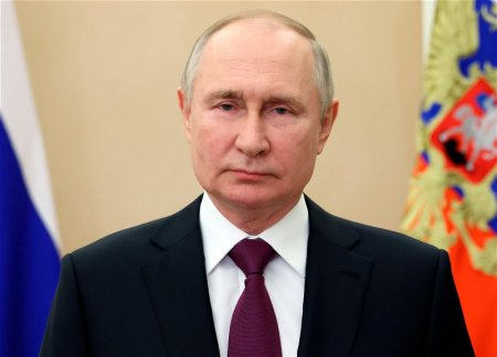 Путин поздравил Алиева