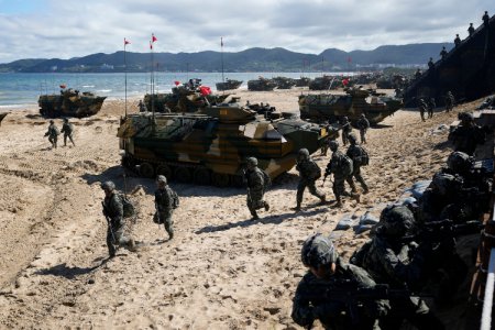 Южная Корея провела военные учения в ответ на обстрел КНДР