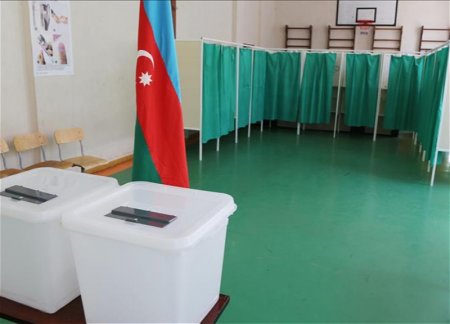 На президентских выборах в Азербайджане будут бороться 7 кандидатов