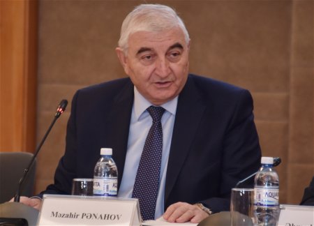 Для мониторинга президентских выборов в Азербайджане аккредитовано более 17 тыс. наблюдателей