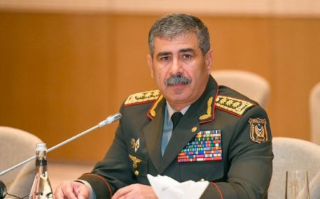 Министр обороны Азербайджана выразил соболезнования турецкой стороне