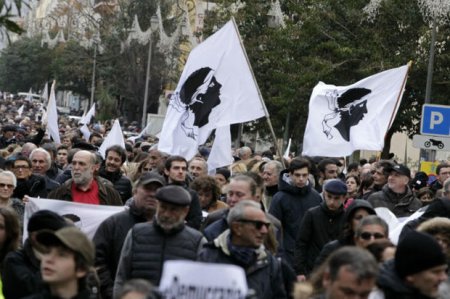 Народный союз за освобождение Гваделупы поддержал создание партии Nazione на Корсике