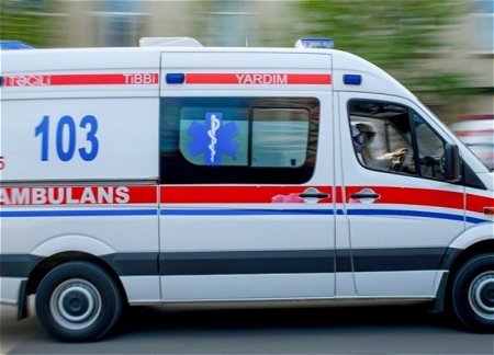 В Азербайджане произошло ДТП с участием автомобиля скорой помощи