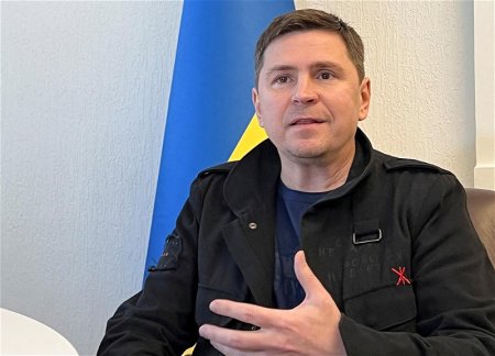 Подоляк рассказал о живущем в Москве брате