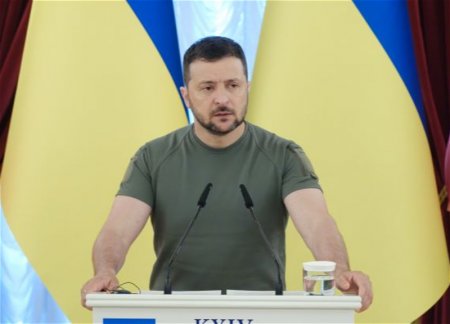 Зеленский прибыл с визитом в Турцию