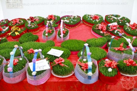 В Баку открылась праздничная ярмарка сельскохозпродуктов - ФОТО