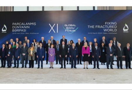 В Баку проходит XI Глобальный Бакинский форум c участием Ильхама Алиева