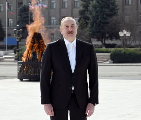 Ильхам Алиев разжег новрузовский костер в Ханкенди