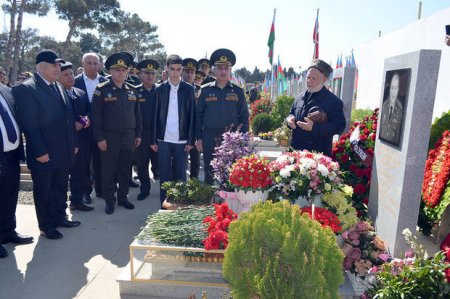 Состоялась церемония почтения памяти Национального героя Шукюра Гамидова 