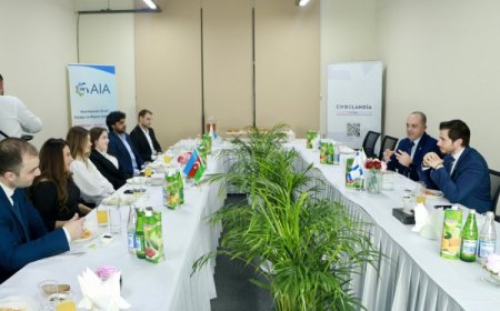 Посол Израиля организовал ифтар для азербайджанских выпускников израильских вузов