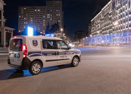 В Баку с автомойки угнали автомобиль