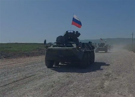 Российские миротворцы продолжают покидать Азербайджан