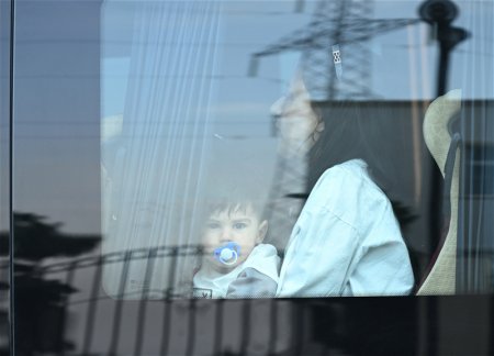 Очередная группа бывших вынужденных переселенцев выехала в Физули