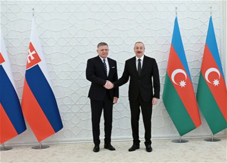 Ильхам Алиев осудил покушение на Роберта Фицо