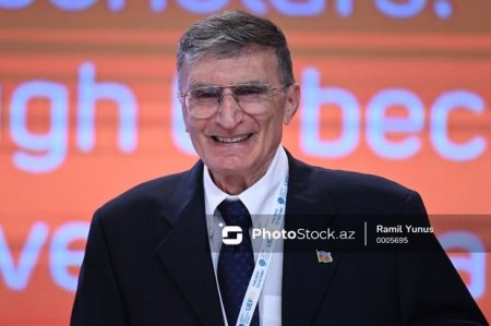Лауреат Нобелевской премии приедет в Азербайджан