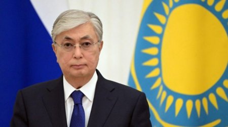 Токаев запретил педофилам въезд в Казахстан