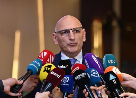 Азербайджан ждет от Армении передачи точных данных о минах - Эльчин Амирбеков