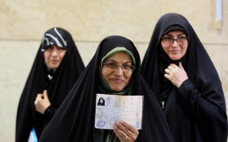 В Иране женщина впервые зарегистрировалась для участия в выборах президента