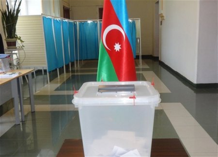 Названо число подавших заявки и утвержденных кандидатов в депутаты в Азербайджане