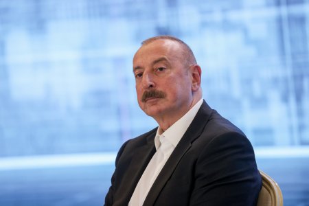 Президент обсудил с иранским коллегой вопросы, представляющие взаимный интерес
