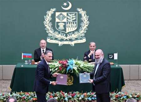 В Исламабаде состоялась церемония обмена документами, подписанными между Азербайджаном и Пакистаном