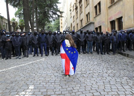 Конституционный суд Грузии принял иск против «закона об иноагентах»