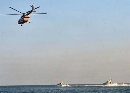 В поисках утонувшего на Каспии человека задействованы два вертолета 