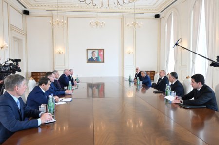 Алиев принял Шойгу
