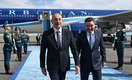 Алиев прибыл в Казахстан