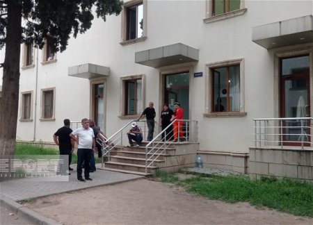 Число отравившихся на траурной церемонии в Гяндже достигло 105 человек