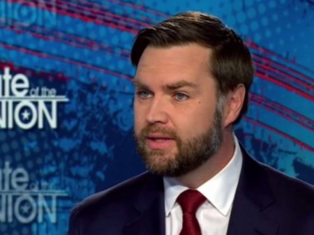 Кандидат в вице-президенты призвал выслать из США миллион нелегалов