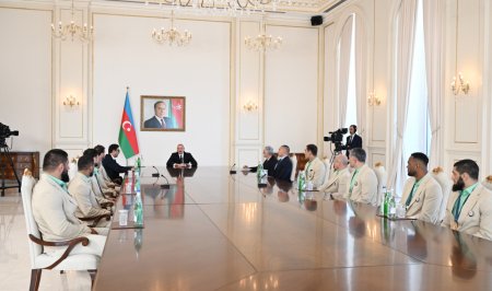 Ильхам Алиев принял олимпийских медалистов и их тренеров