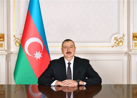 Ильхам Алиев поздравил индонезийского коллегу