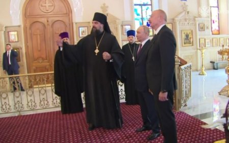 Президенты Азербайджана и России посетили Кафедральный собор Святых Жен-мироносиц