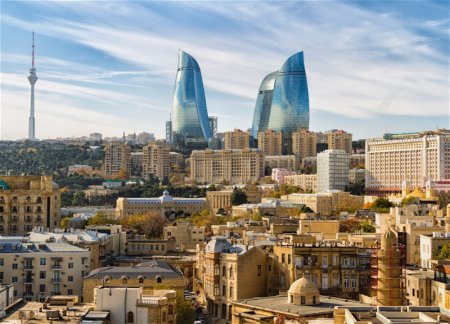 Завтра воздух в Баку прогреется до 39°