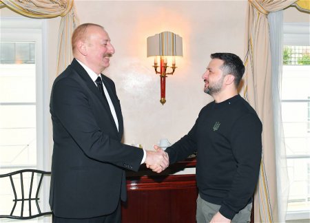 Ильхам Алиев направил Президенту Украины поздравительное письмо