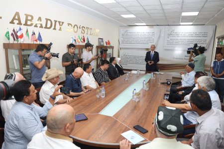 Xuraman Muradova Özbəkistan Yazıçılar Birliyinin fəxri üzvü seçildi 