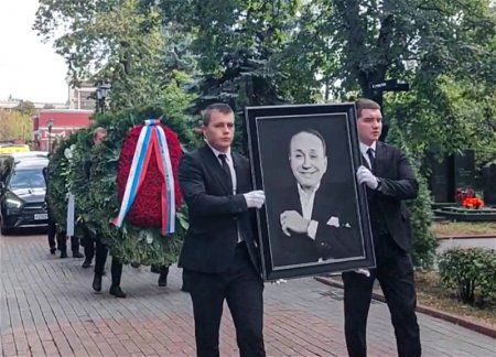 Александр Масляков похоронен в Москве