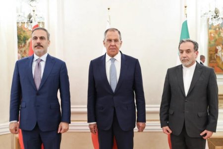 Главы МИД Турции, России и Ирана осудили Израиль