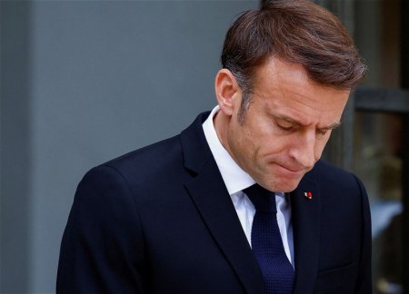 Во Франции отклонили предложение об объявлении импичмента Макрону