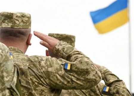 В Украине продлили военное положение и мобилизацию