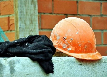 Несчастный случай произошел на стройке в Баку