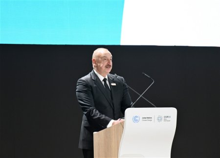 Президент Ильхам Алиев призвал страны с колониальным прошлым помочь малым островным государствам